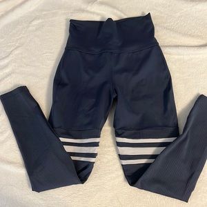 Bombshell leggings size small